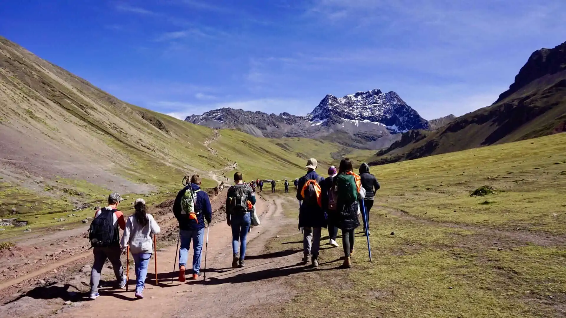 Hiking rainbow mountain 