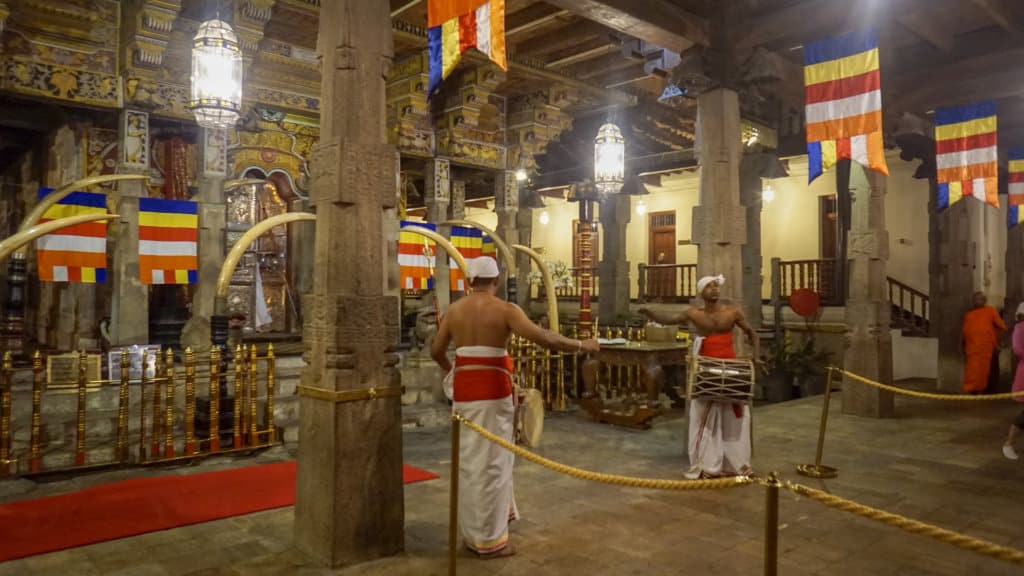 Inside the temple of the tooth