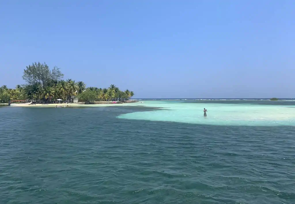 Salt Water Caye with Raggamuffin Tours