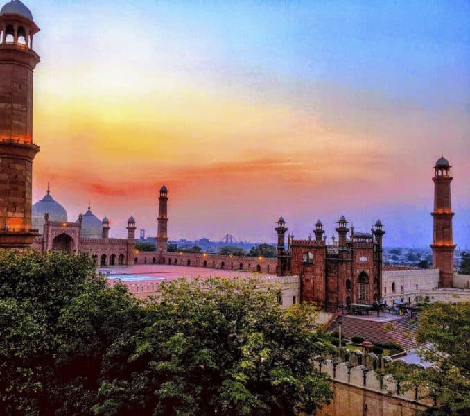 Lahore fort and mosque 