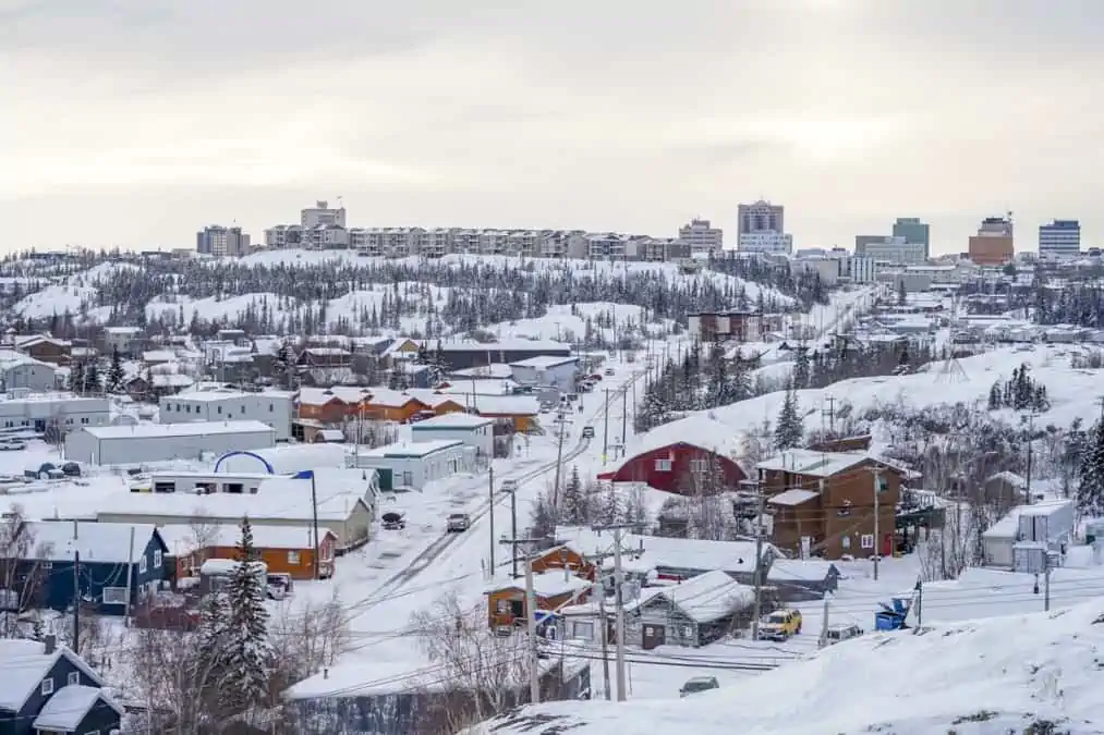 yellowknife canada travel