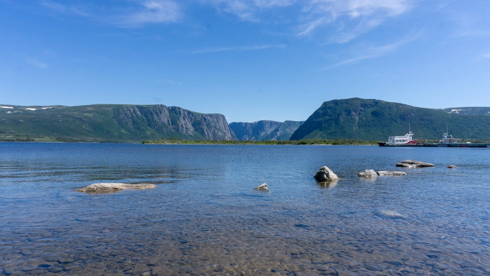 Best hikes in gros morne