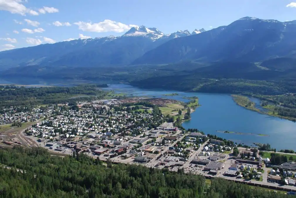 revelstoke vancouver to banff road trip