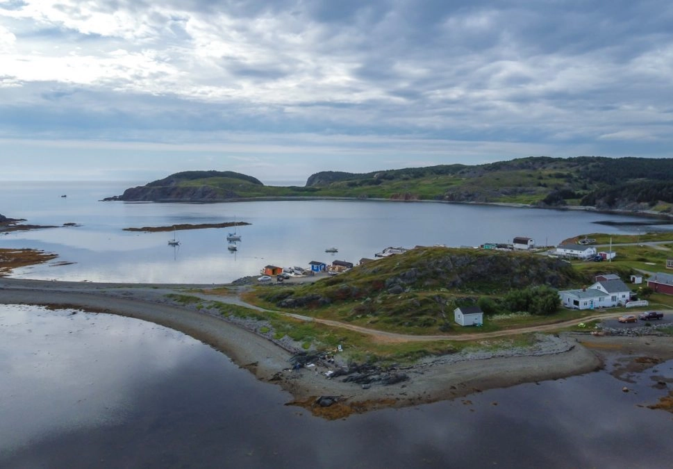 atlantic ocean and houses by the sea in twillingate newfoundland