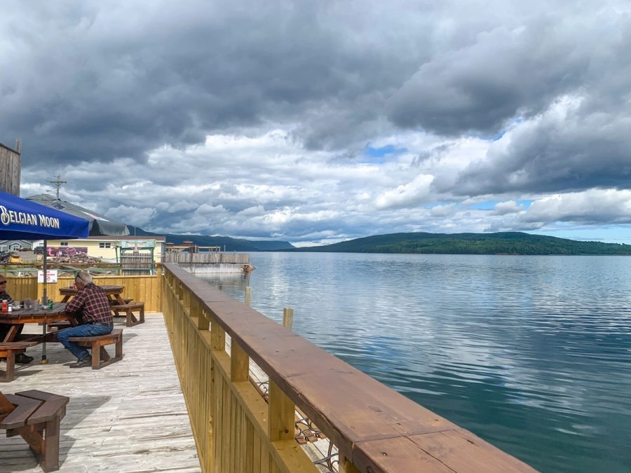 cafe by ocean in kings point newfoundland