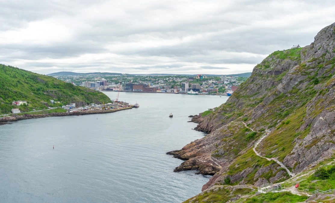 north head hiking trail in st. john's newfoundland