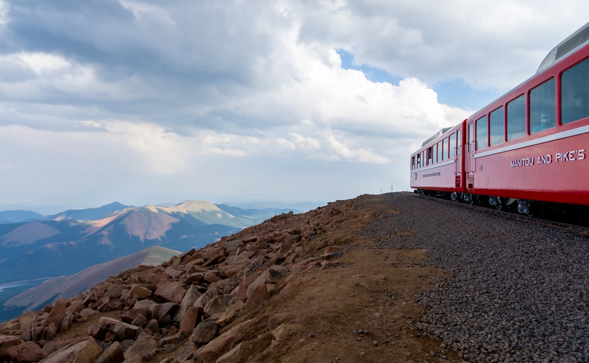 pikes peak mountain