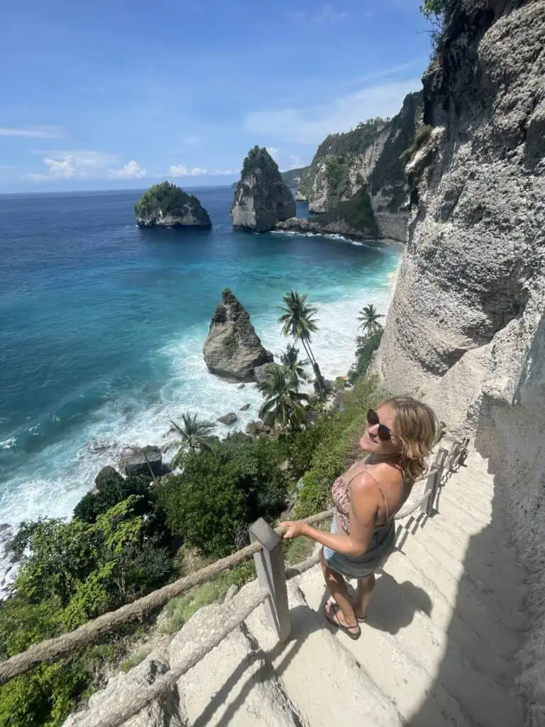 lora looking over ocean in nusa penida bali