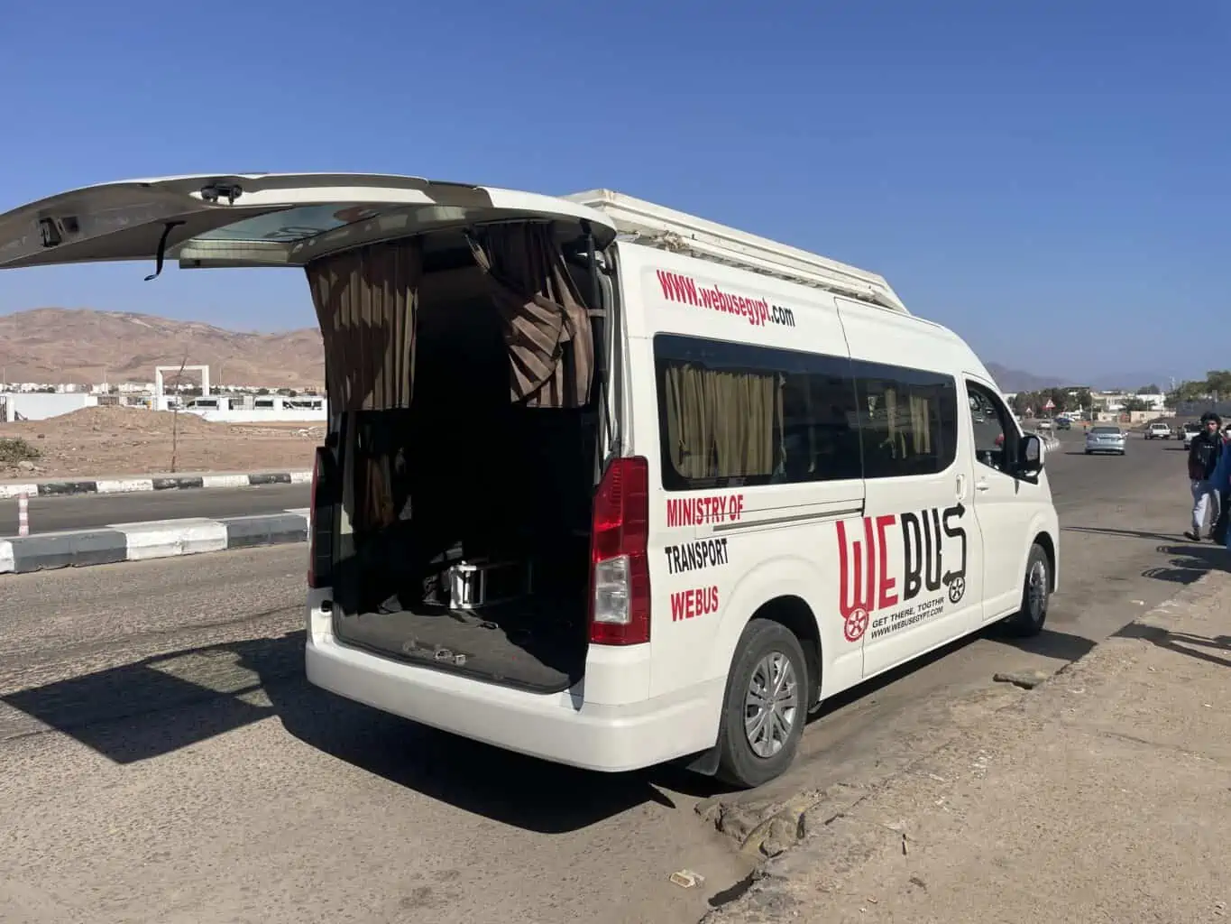 we bus in dahab