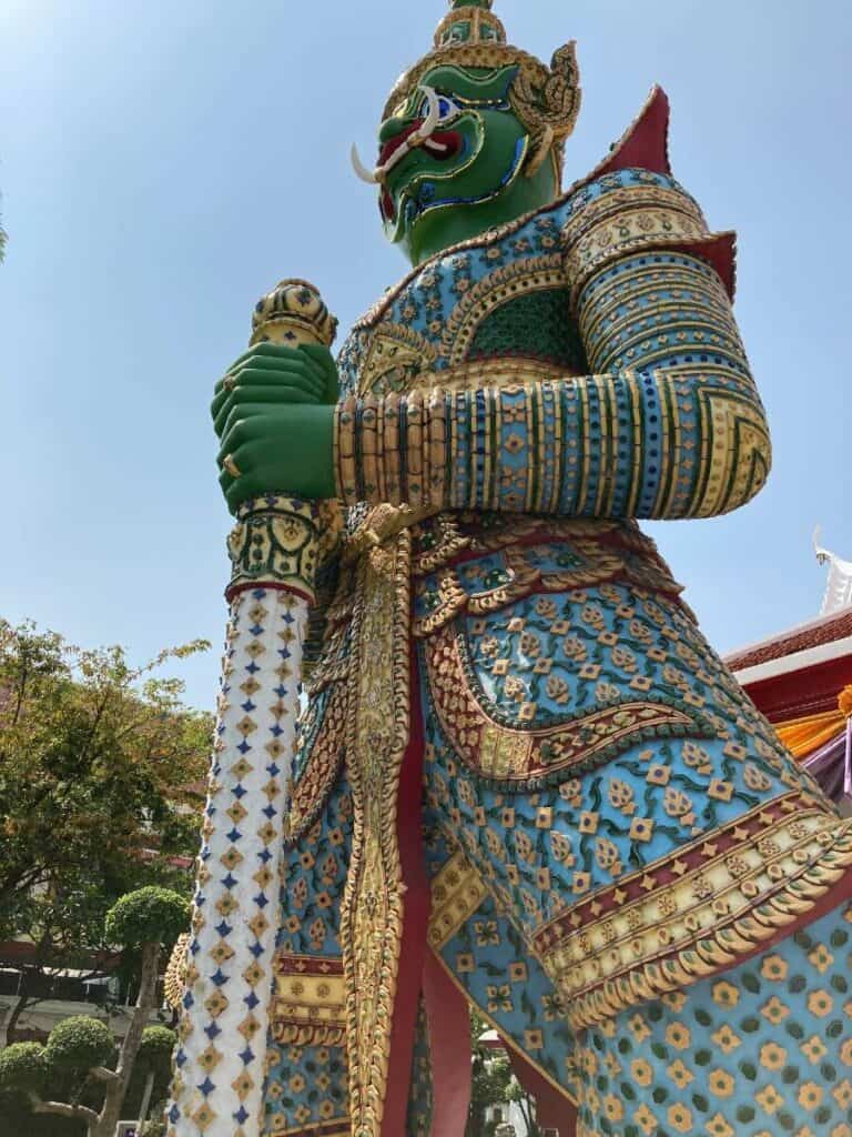 colorful statue in bangkok