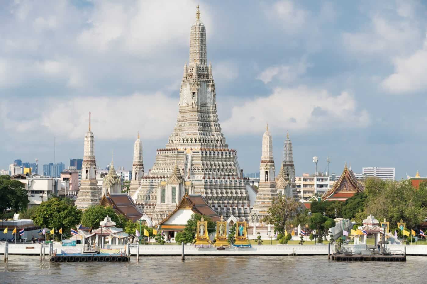 Wat Arun temple in bangkok