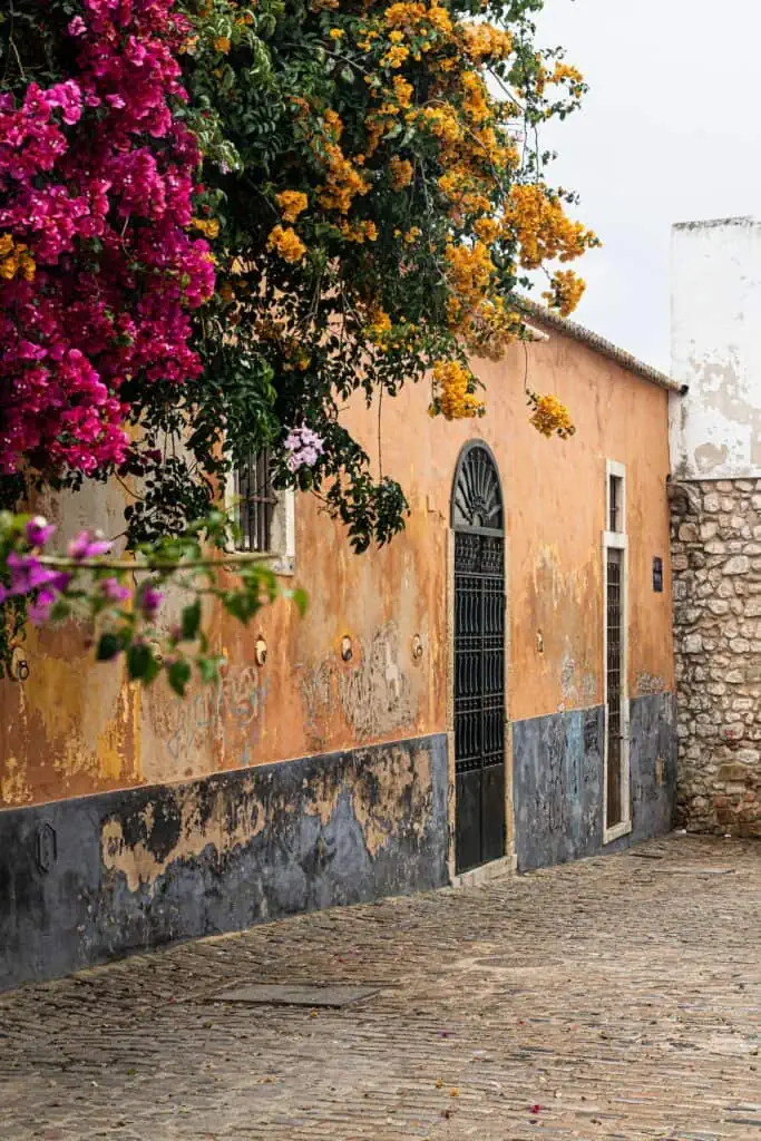 streets in Faro portugal