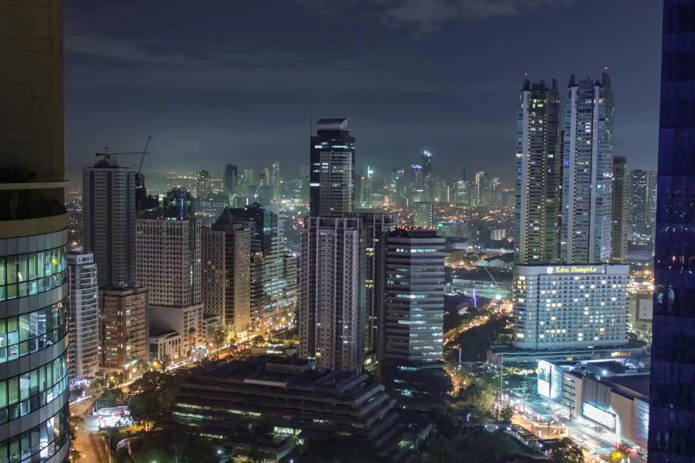 manila city skylight at night