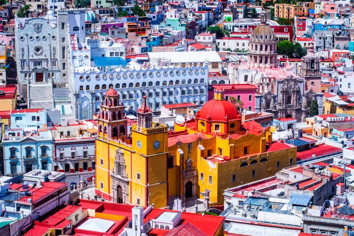 colorful town of guanajuato city