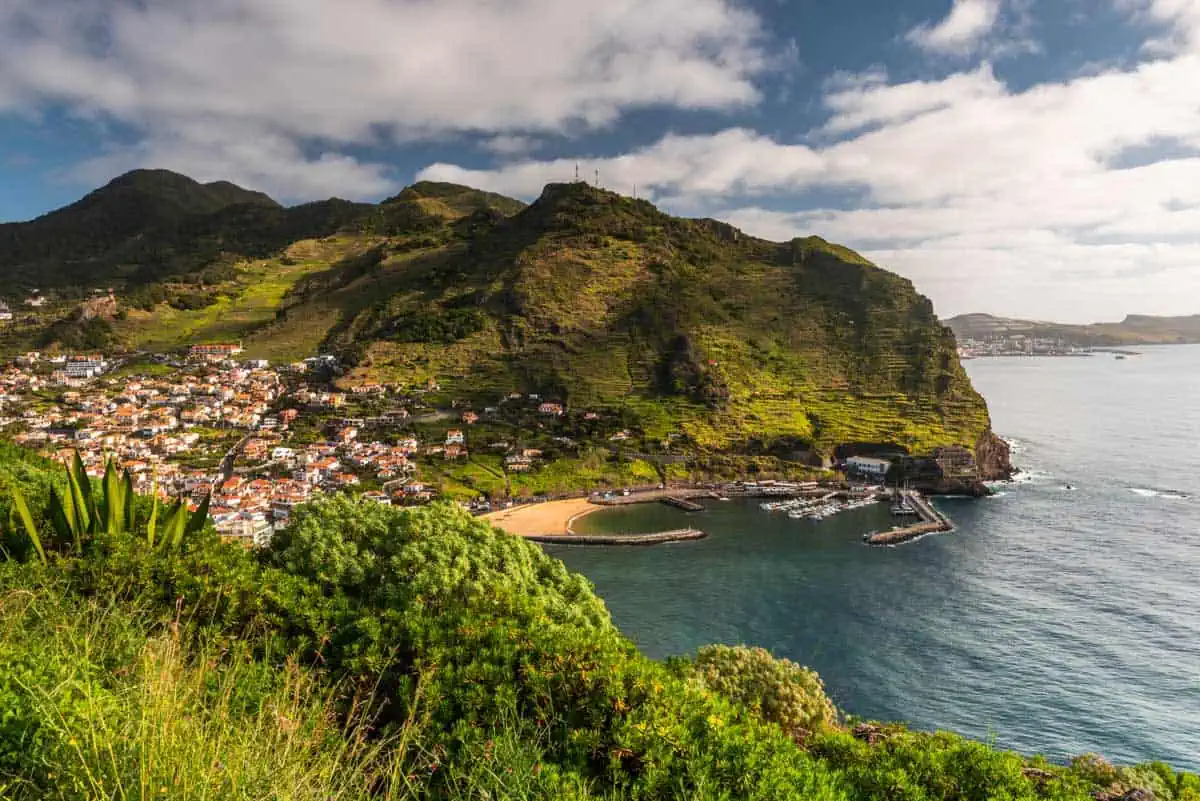 A view of a small town on the coast of the island of santa cruz.